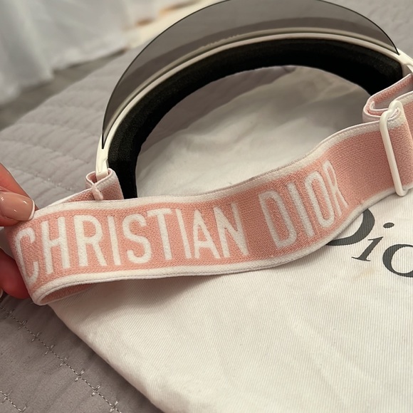 Christian Dior Sun Visor - Picture 6 of 12